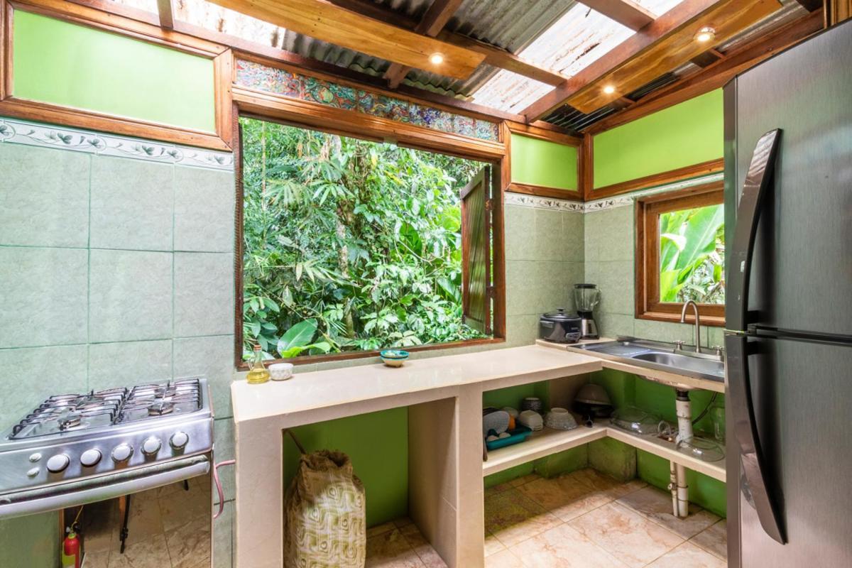 Casa Chilamates Tortuguero Exteriör bild